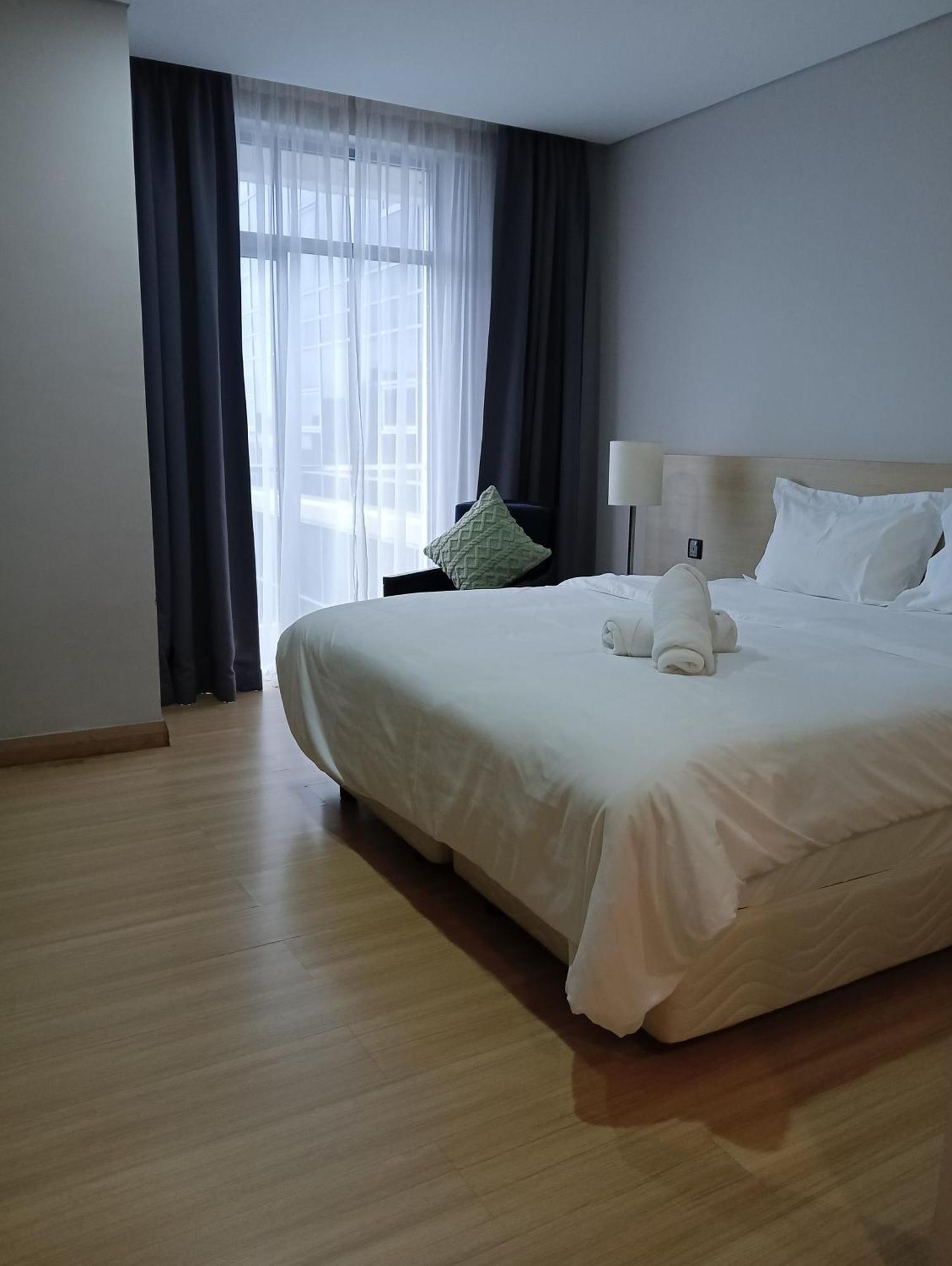 The Straits Suites By Ciconia Malacca Esterno foto