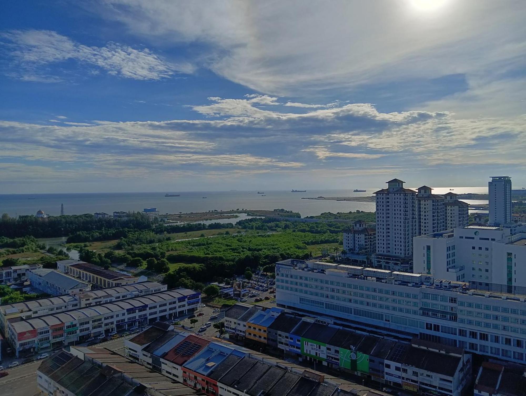 The Straits Suites By Ciconia Malacca Esterno foto
