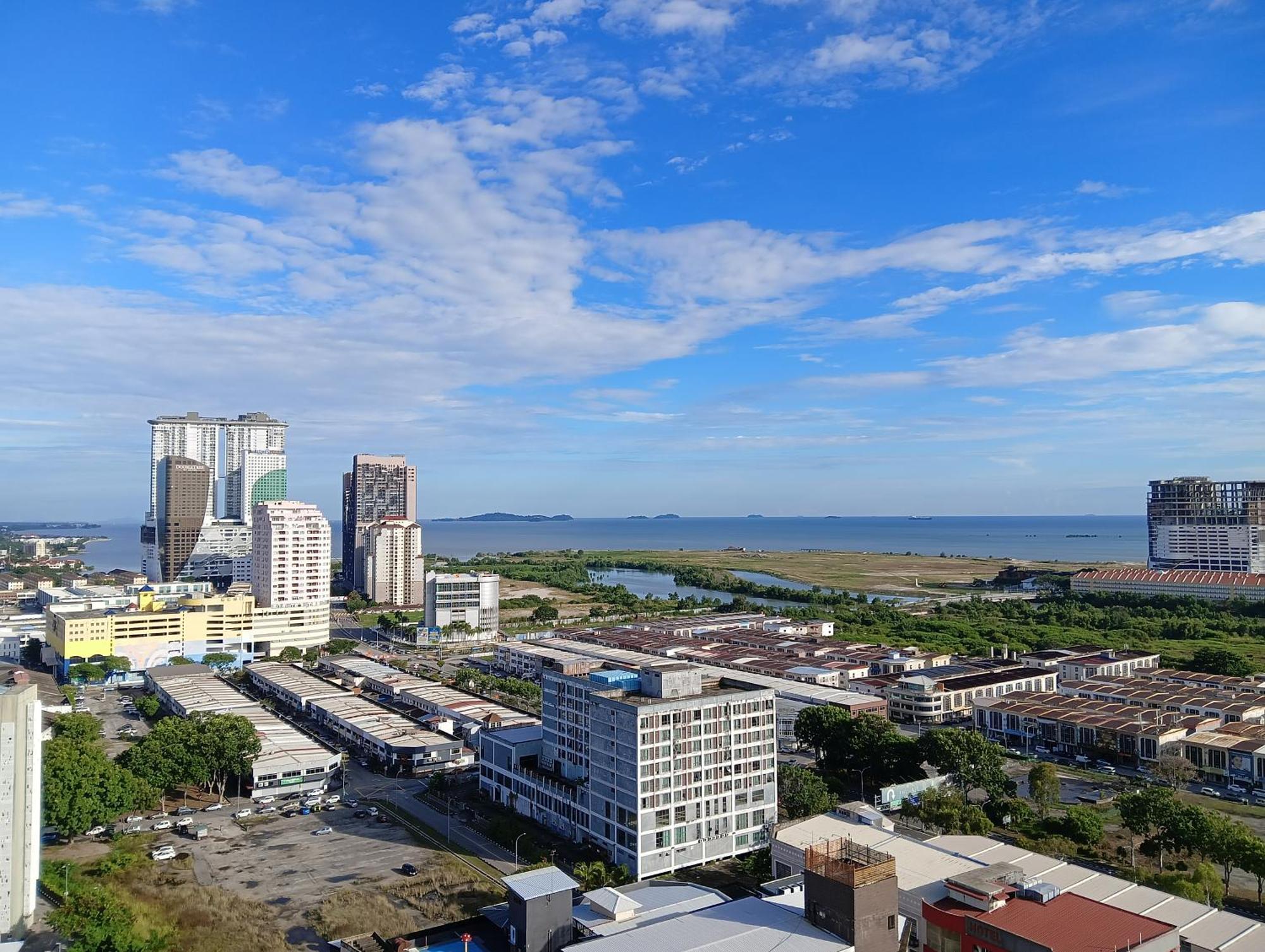 The Straits Suites By Ciconia Malacca Esterno foto