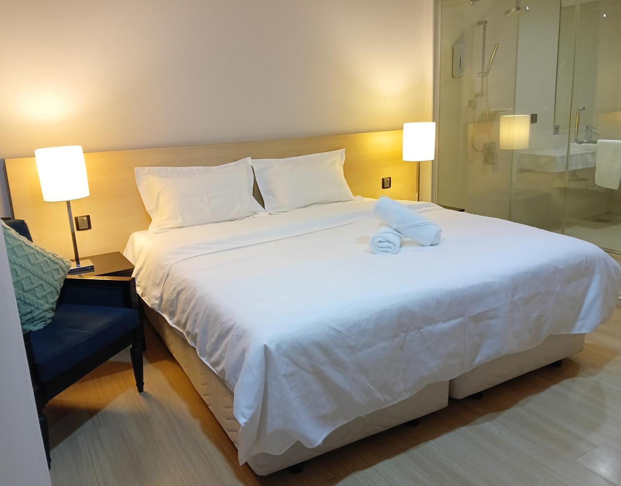 The Straits Suites By Ciconia Malacca Esterno foto