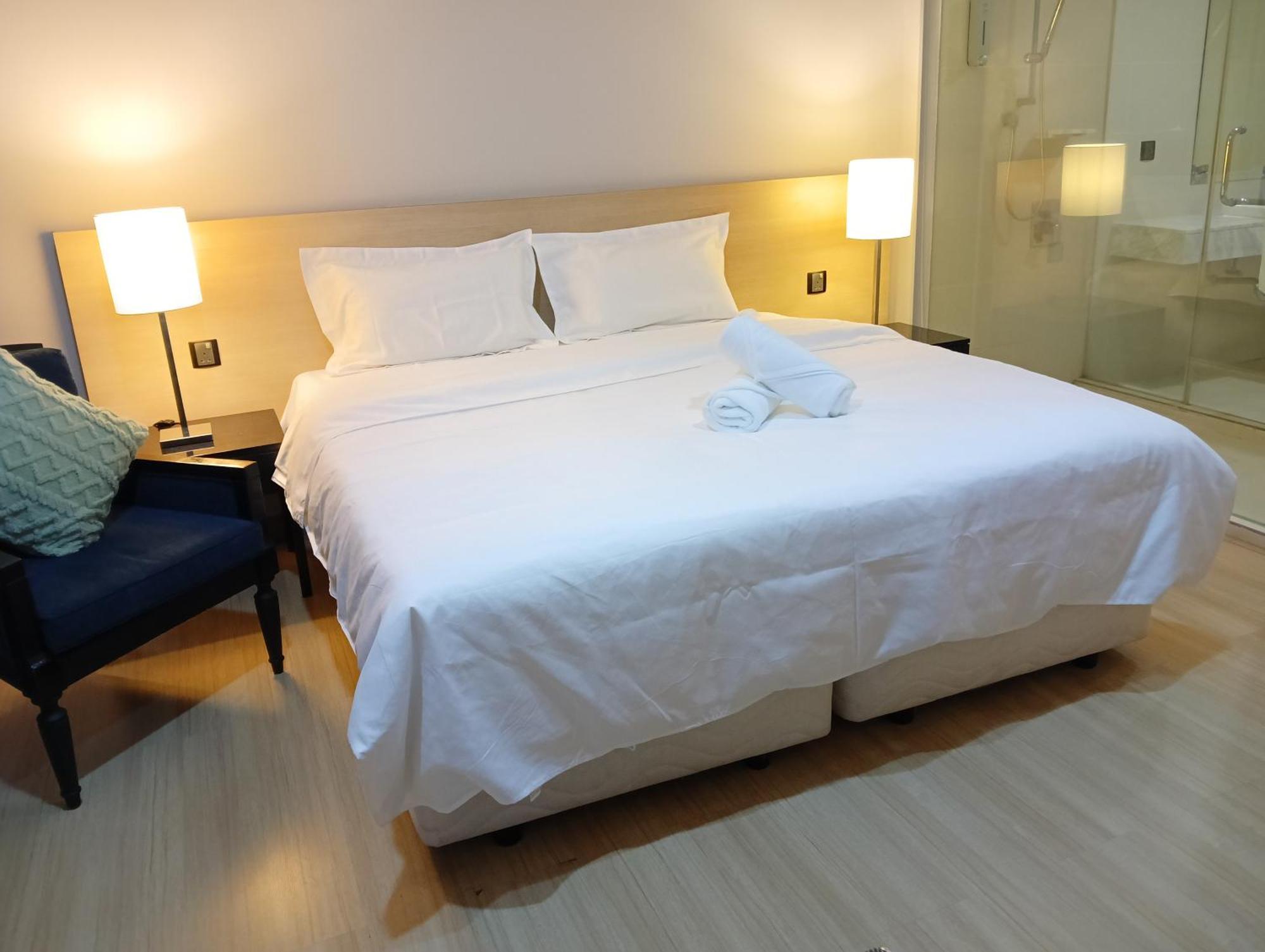 The Straits Suites By Ciconia Malacca Esterno foto