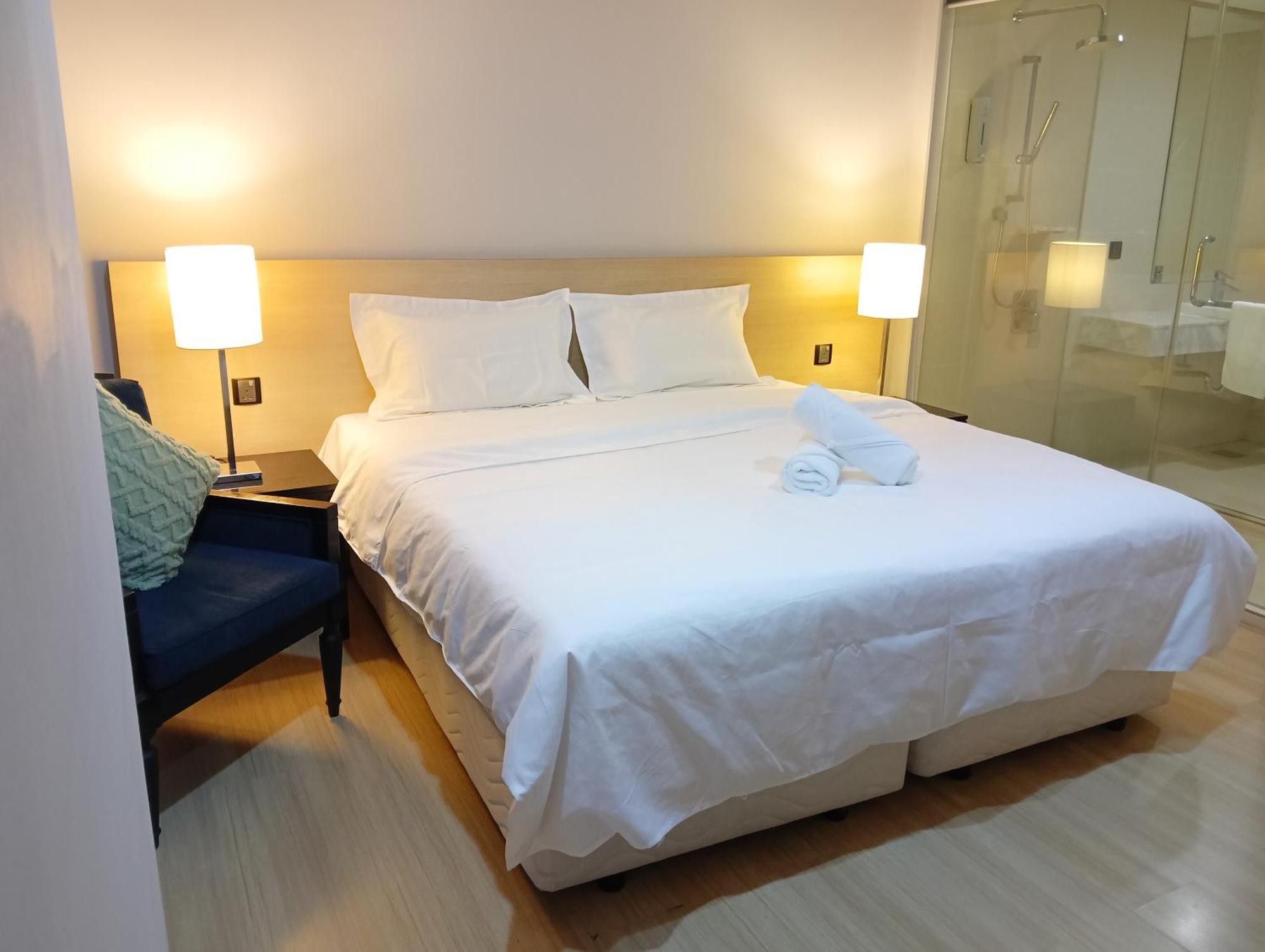 The Straits Suites By Ciconia Malacca Esterno foto